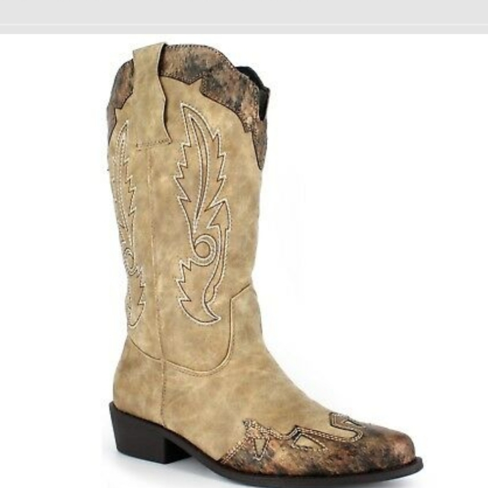 MOMO Cowgirl Boots